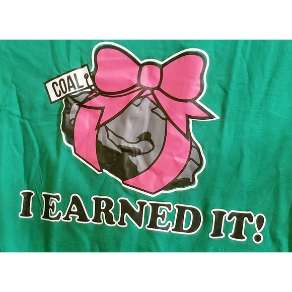 NWOT Mens Christmas T-shirt - Picture 3 of 4